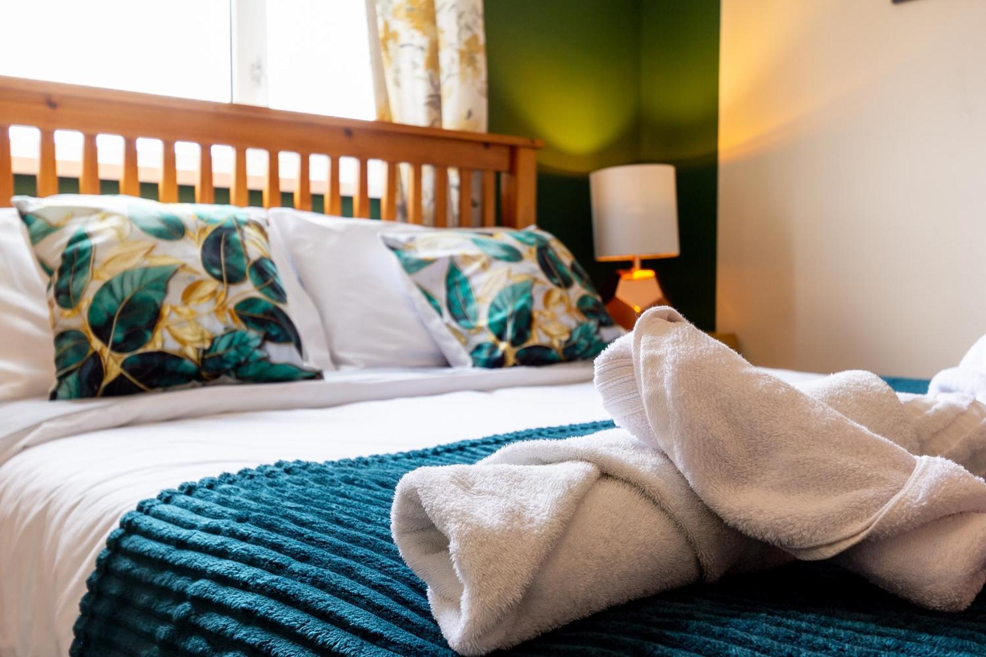 Apartamento Bathway House - Free Secured Parking And Wifi Coventry Exterior foto