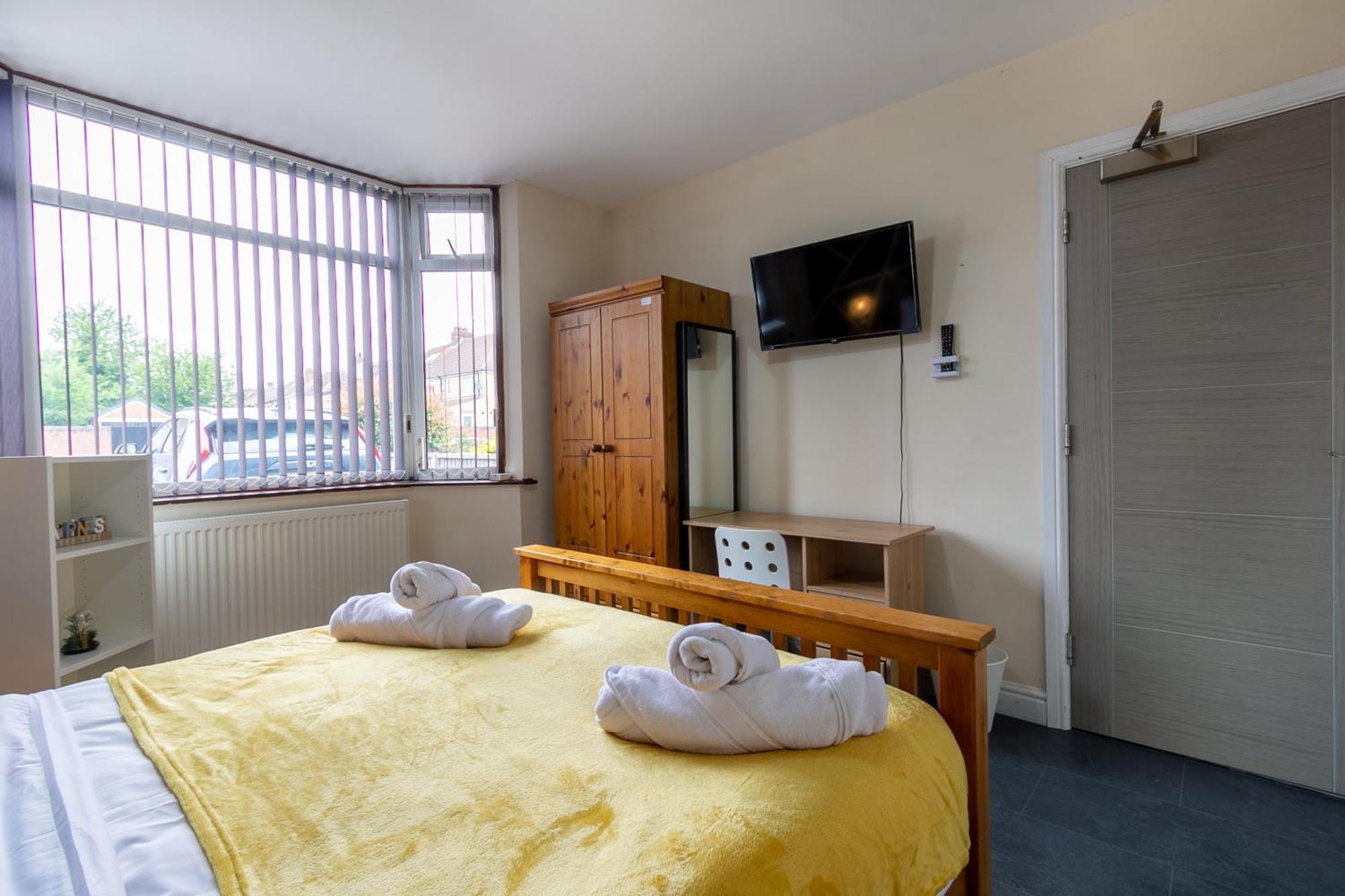 Apartamento Bathway House - Free Secured Parking And Wifi Coventry Exterior foto