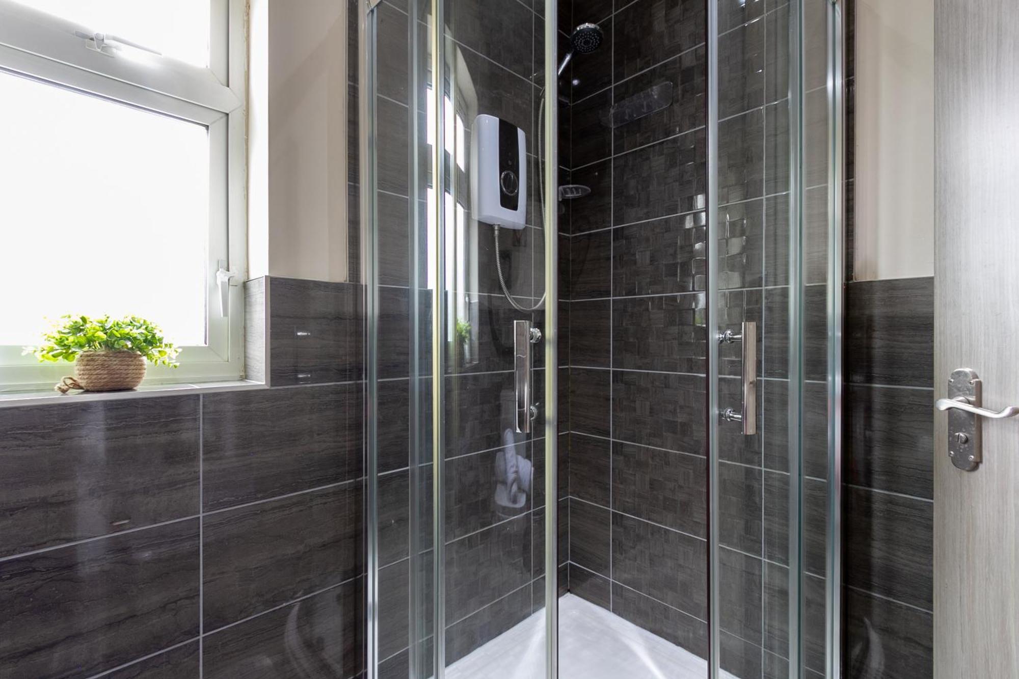 Apartamento Bathway House - Free Secured Parking And Wifi Coventry Exterior foto