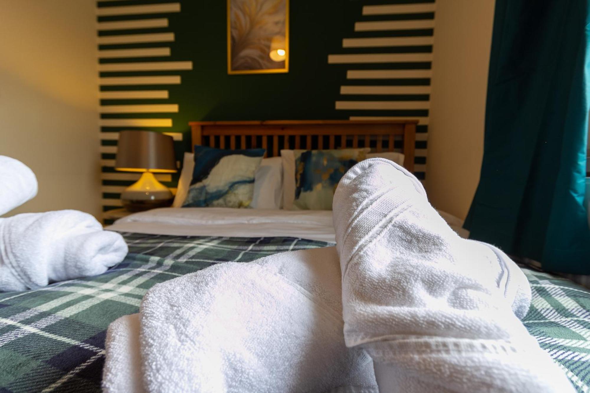 Apartamento Bathway House - Free Secured Parking And Wifi Coventry Exterior foto