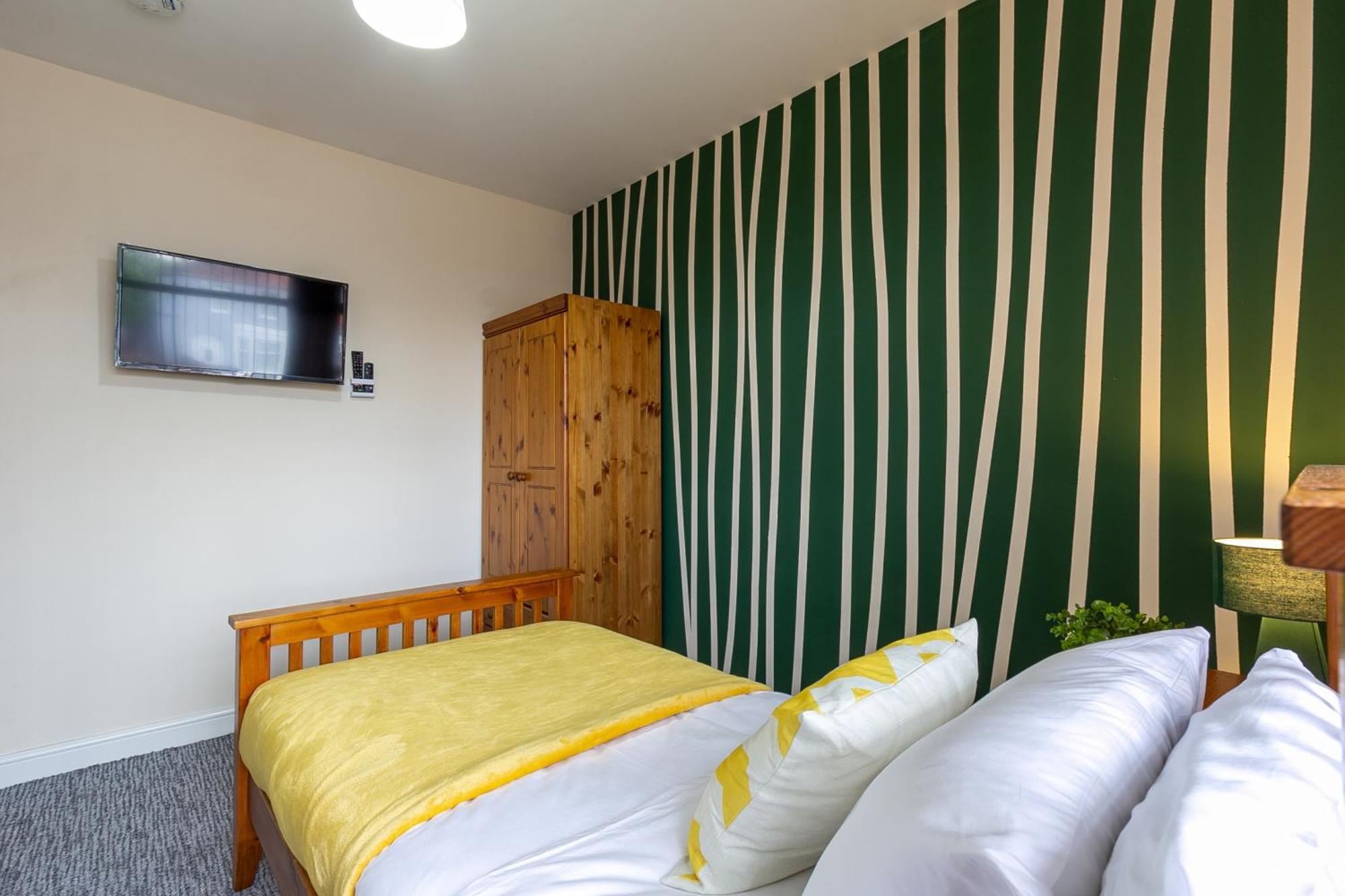 Apartamento Bathway House - Free Secured Parking And Wifi Coventry Exterior foto
