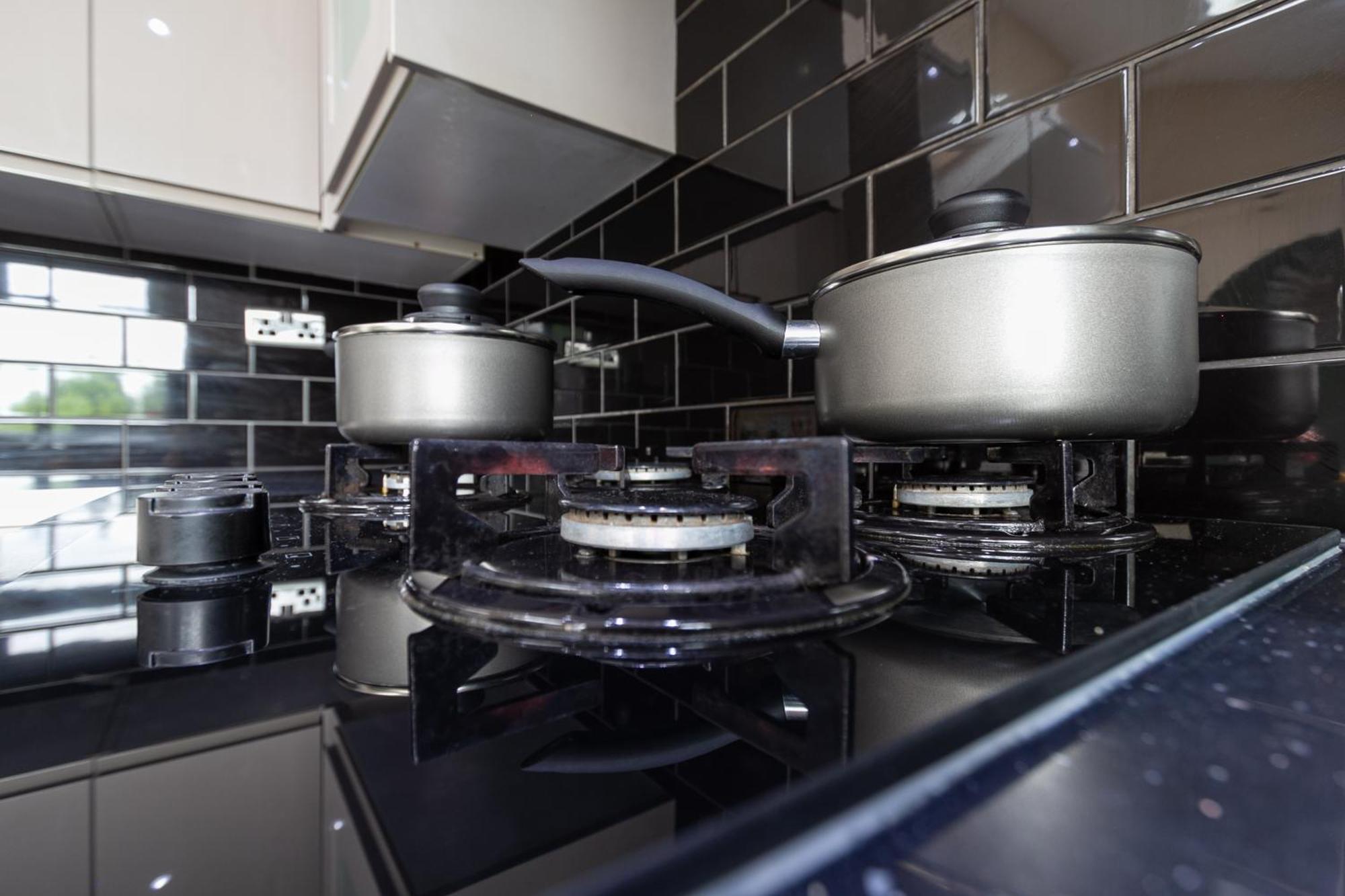 Apartamento Bathway House - Free Secured Parking And Wifi Coventry Exterior foto