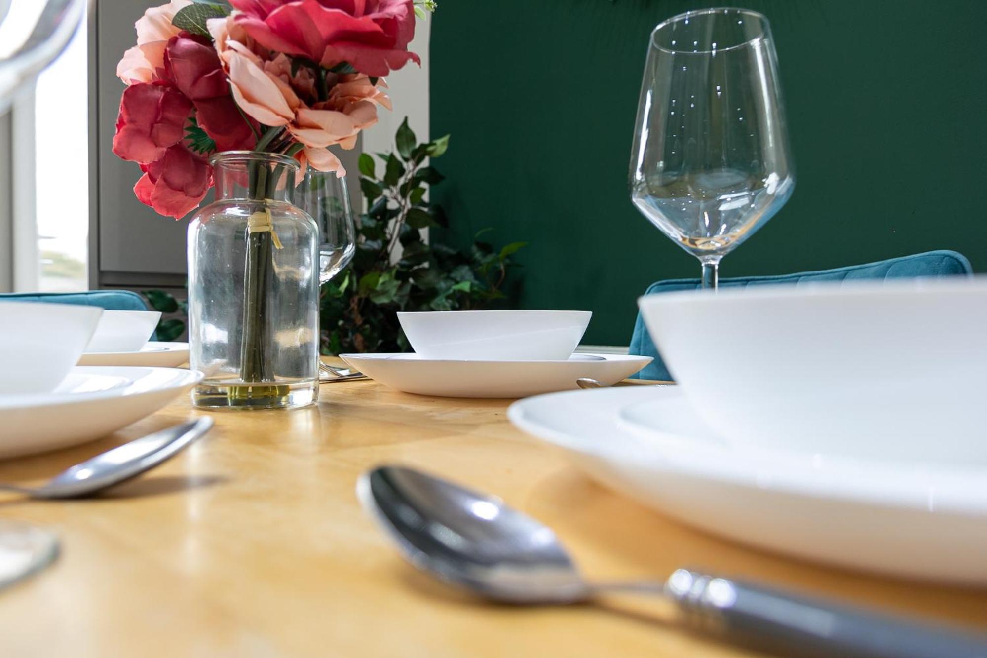Apartamento Bathway House - Free Secured Parking And Wifi Coventry Exterior foto